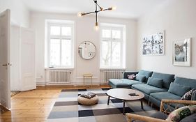 Elegant And Light 3 Room Apartment In Sofo 97Sqm